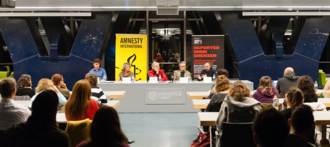 „Wir sitzen im selben Boot!“ – Podiumsdiskussion Türkei